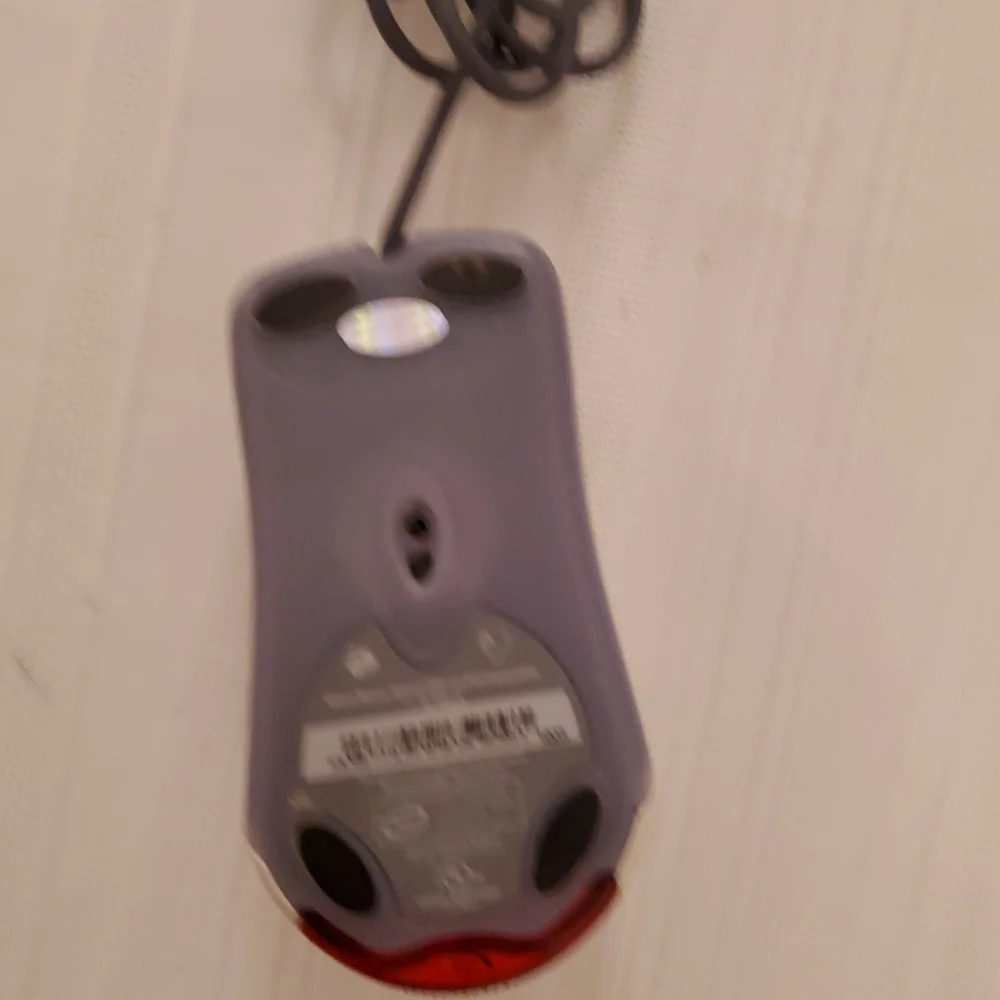 Microsoft Mouse - Picture 2 of 3